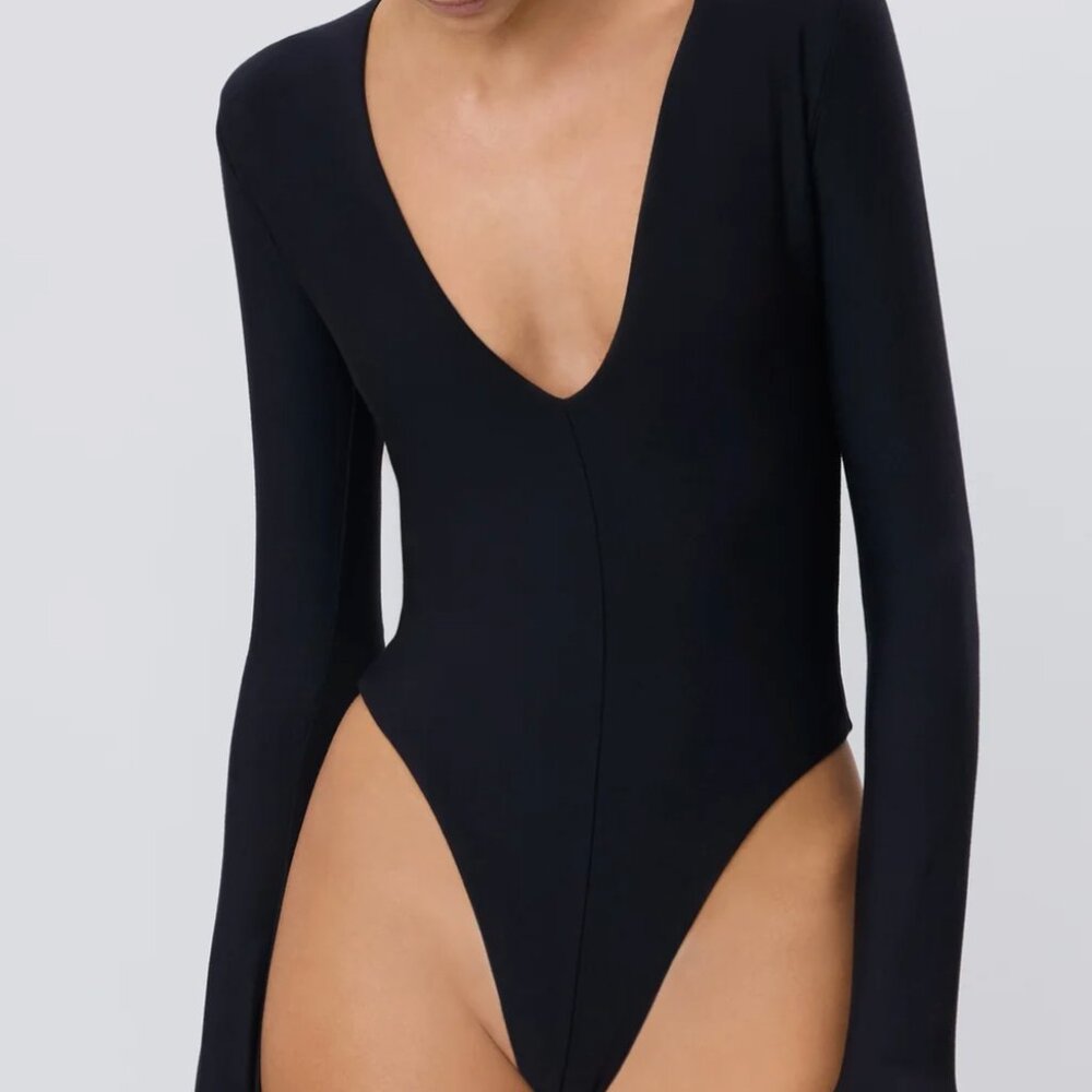 Eterne Long Sleeve Deep V Bodysuit